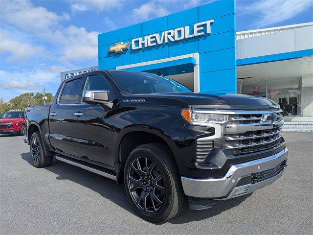 Used 2024 Chevrolet Silverado 1500 LTZ w/ LTZ Convenience Package II image 2