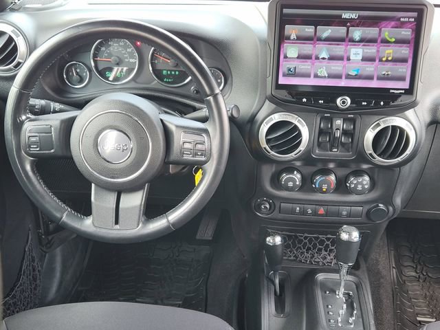 Used 2015 Jeep Wrangler Unlimited Sahara AWD/4WD image 26