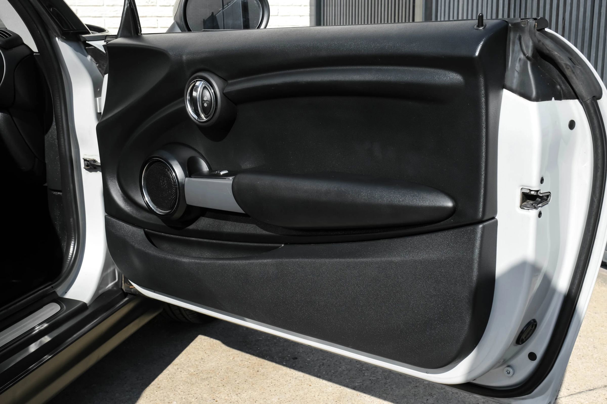 Used 2014 MINI Cooper 2-Door Hardtop image 36