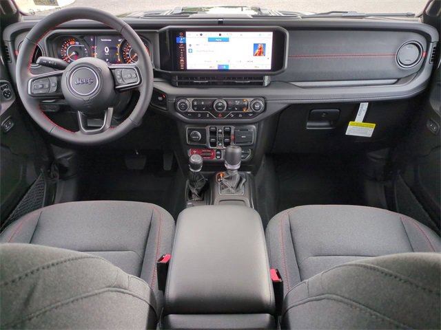 Used 2024 Jeep Wrangler Unlimited Rubicon w/ Technology Group image 15