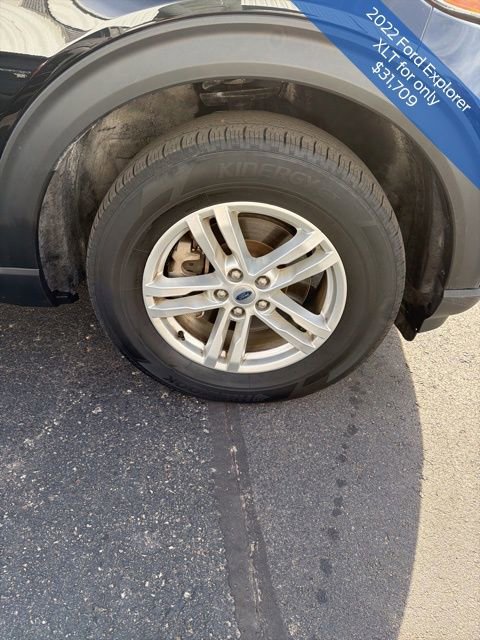 Used 2022 Ford Explorer XLT w/ Equipment Group 202A image 37