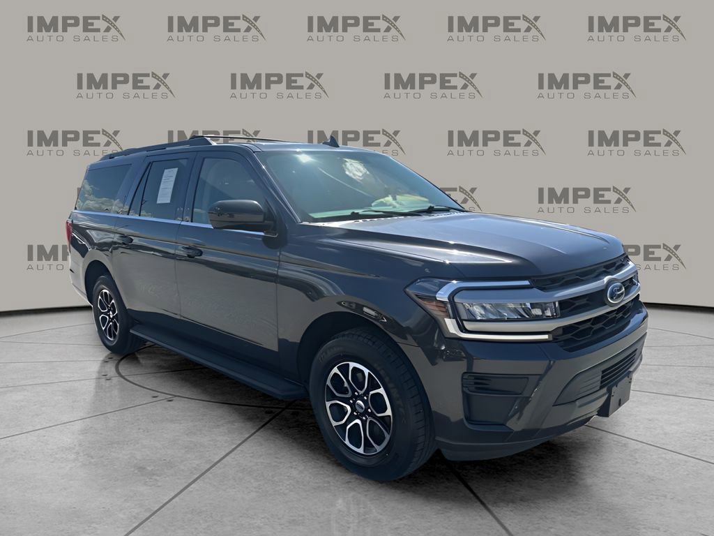 Used 2024 Ford Expedition Max XLT image 7