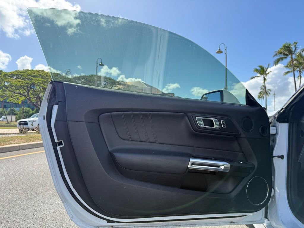 Used 2018 Ford Mustang GT Premium image 12