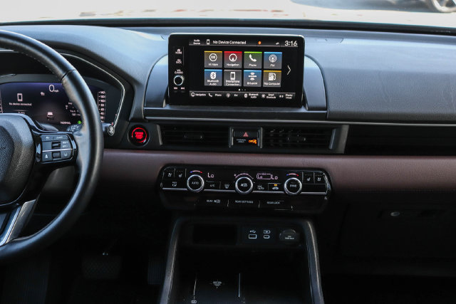 Used 2024 Honda Pilot Elite image 14