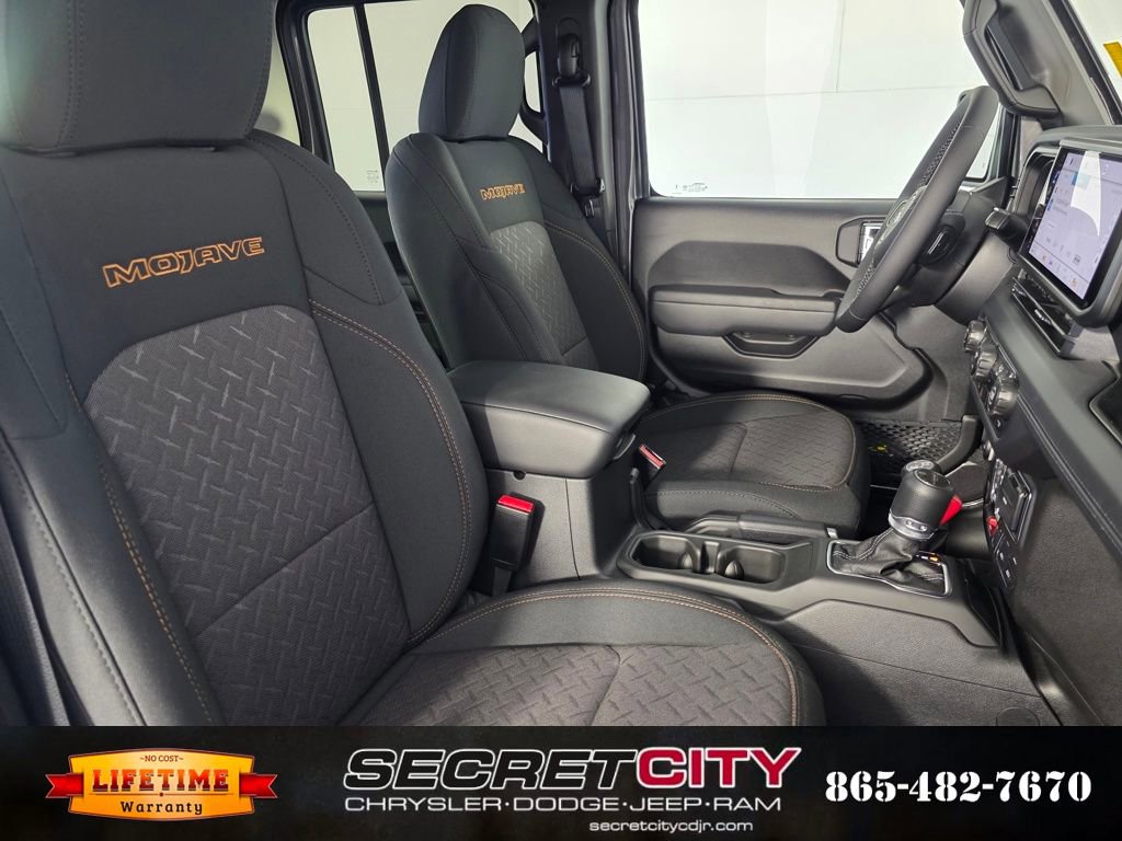 New 2025 Jeep Gladiator Mojave image 31