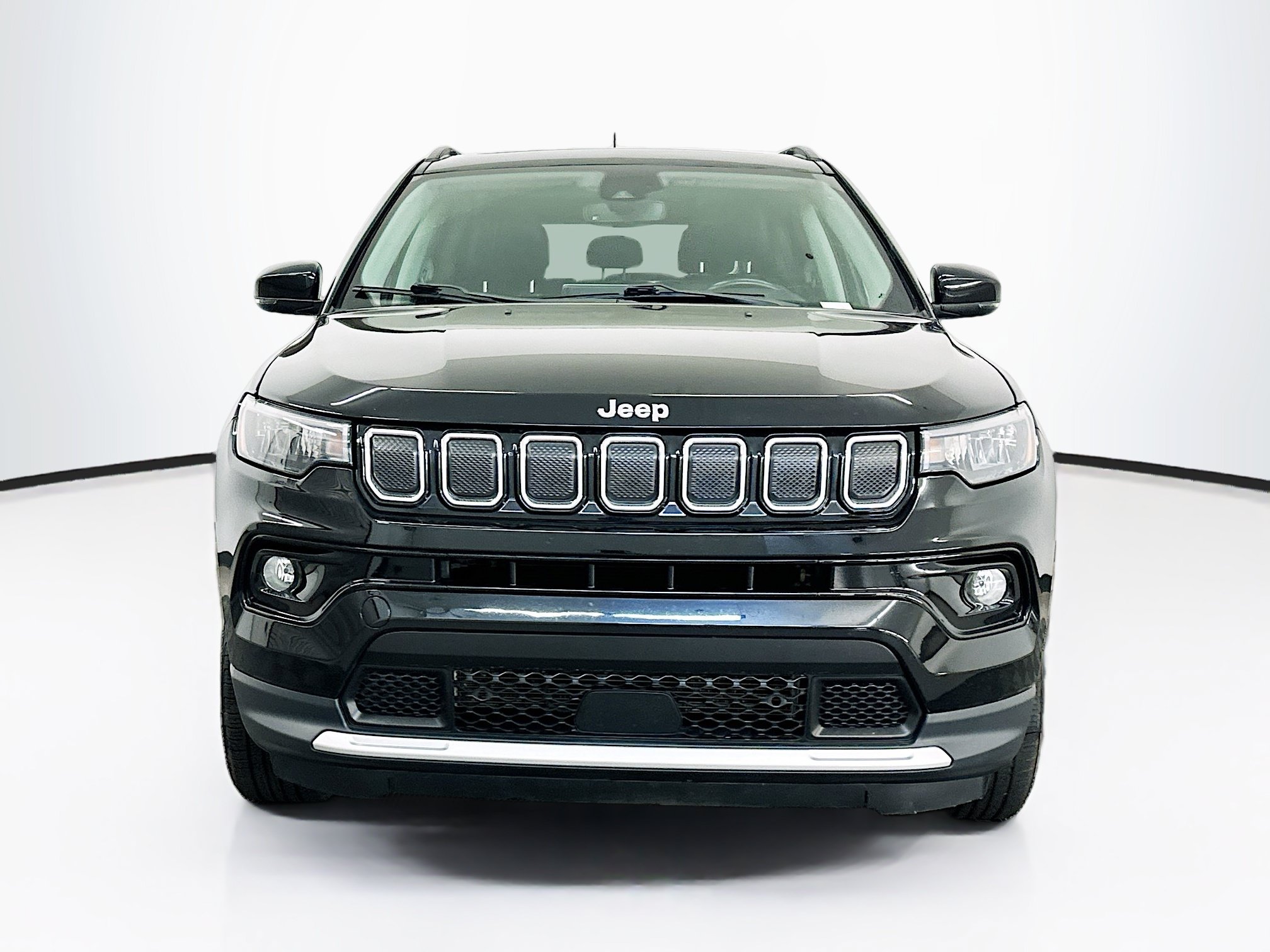 Used 2022 Jeep Compass Limited w/ Sun and Sound Group AWD/4WD image 2