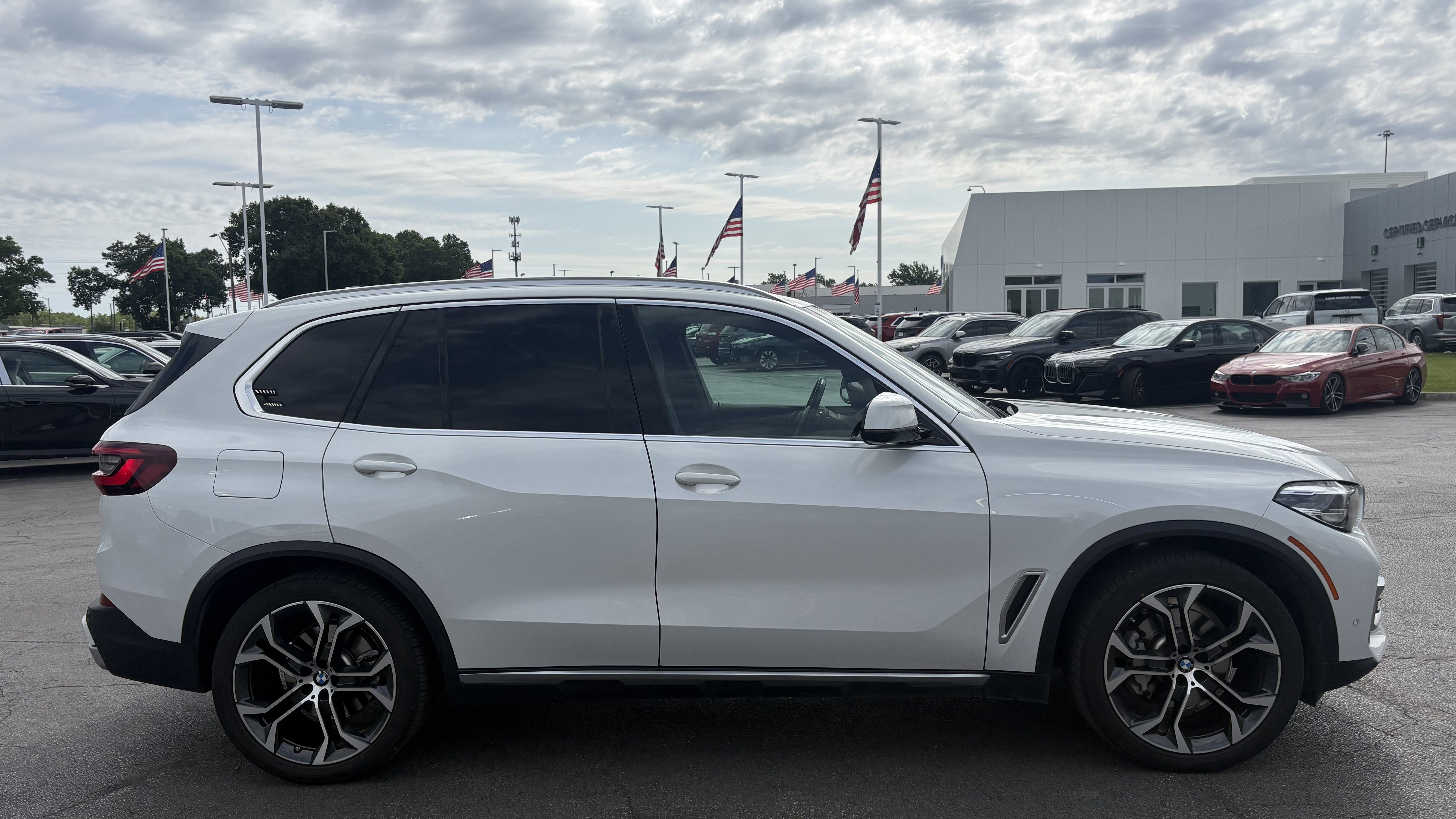 Certified 2022 BMW X5 xDrive40i AWD/4WD image 11