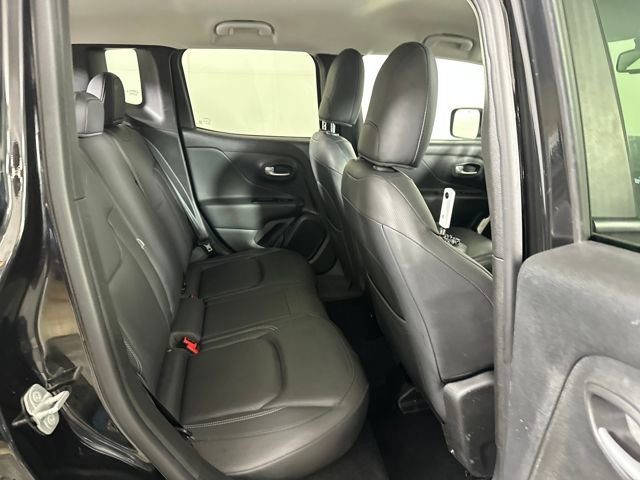 Used 2023 Jeep Renegade Limited image 27