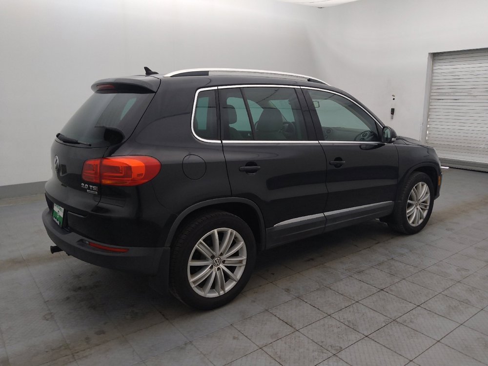 Used 2015 Volkswagen Tiguan SEL image 10