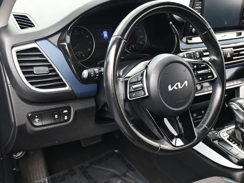 Used 2023 Kia Seltos S image 14
