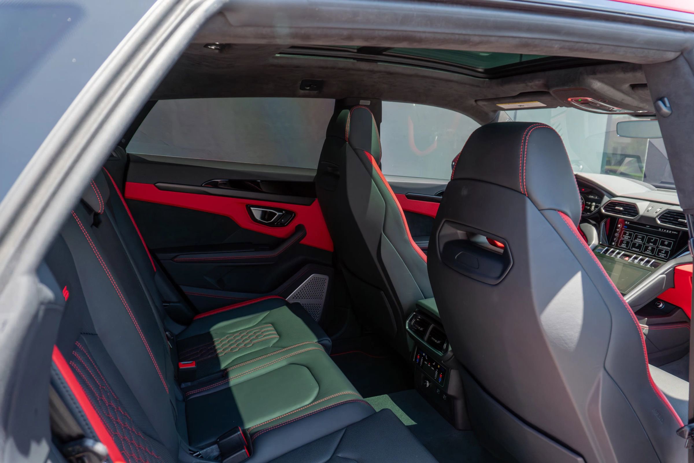Used 2024 Lamborghini Urus S AWD/4WD image 58