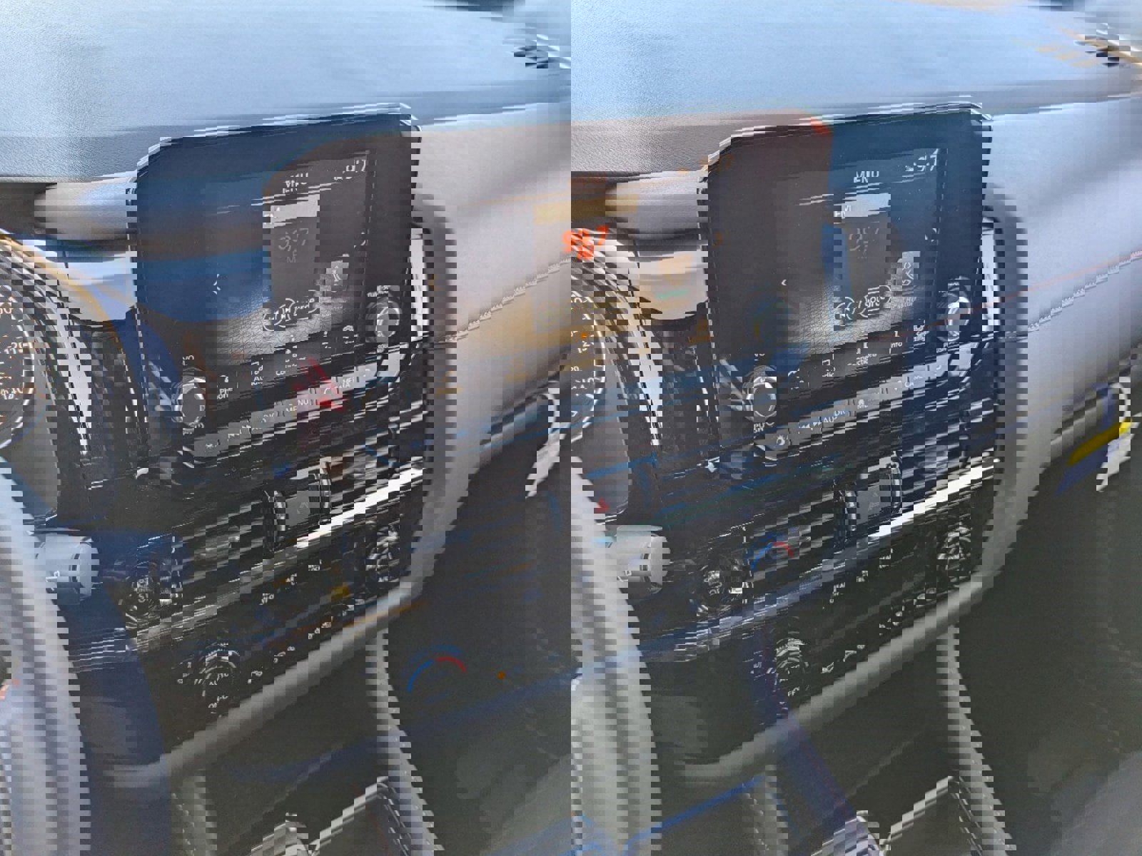 New 2025 Nissan Pathfinder Rock Creek image 16