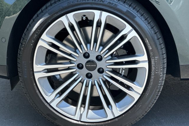 New 2026 Land Rover Range Rover SE AWD/4WD image 25