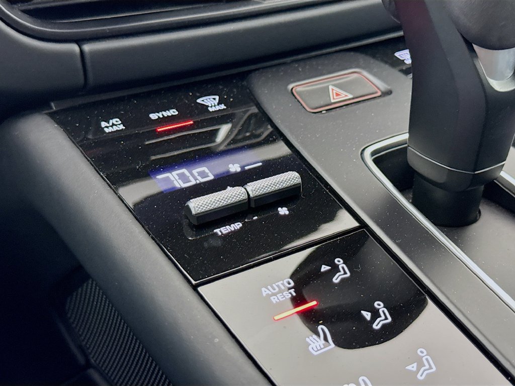 Used 2025 Porsche Macan S AWD/4WD image 16
