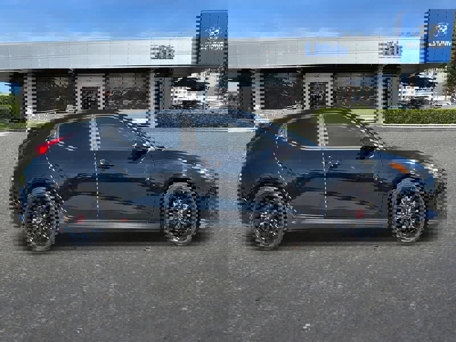 Used 2019 Hyundai Veloster Turbo R-Spec image 8