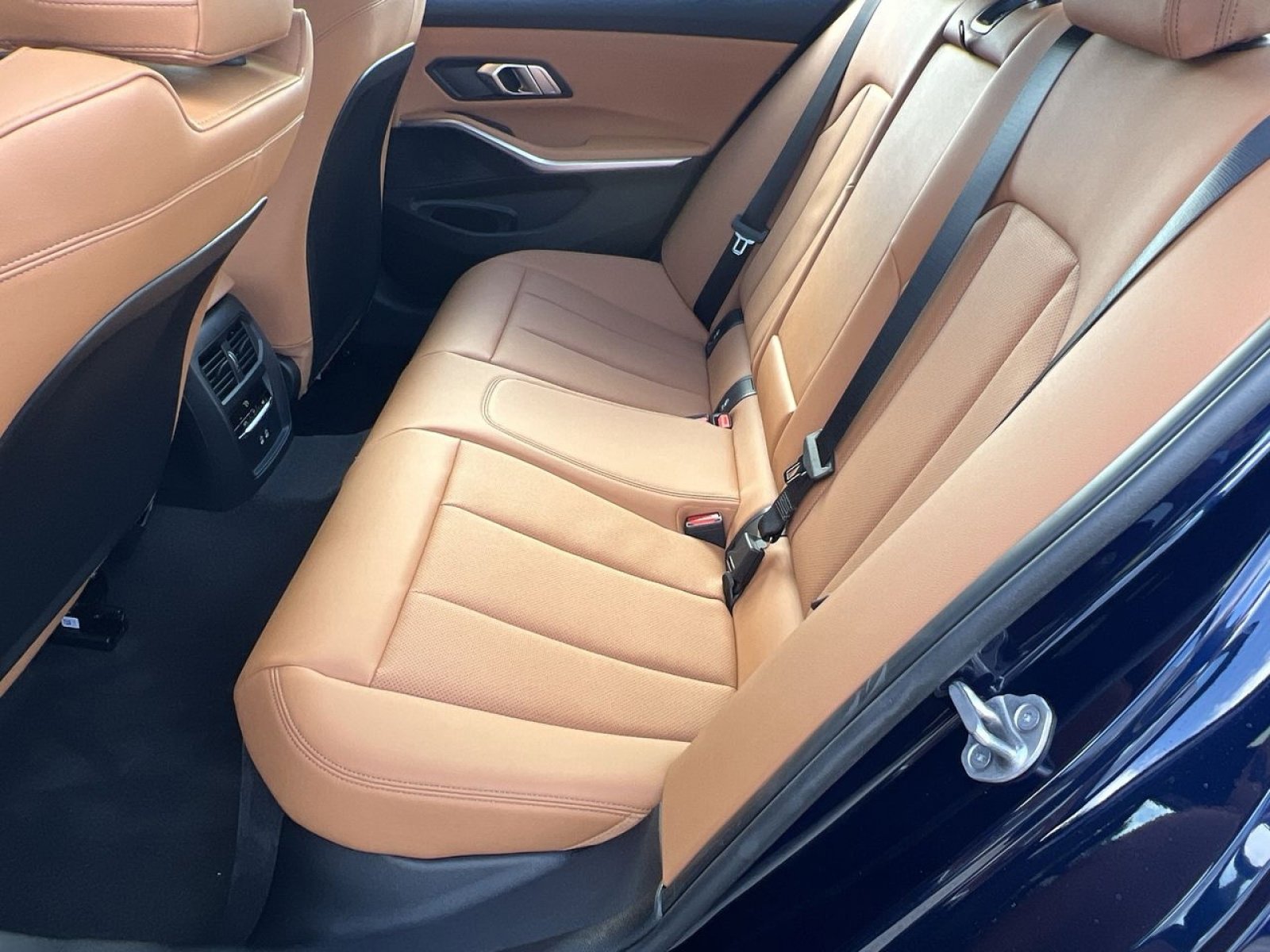 New 2026 BMW 330i xDrive Sedan w/ Premium Package image 22