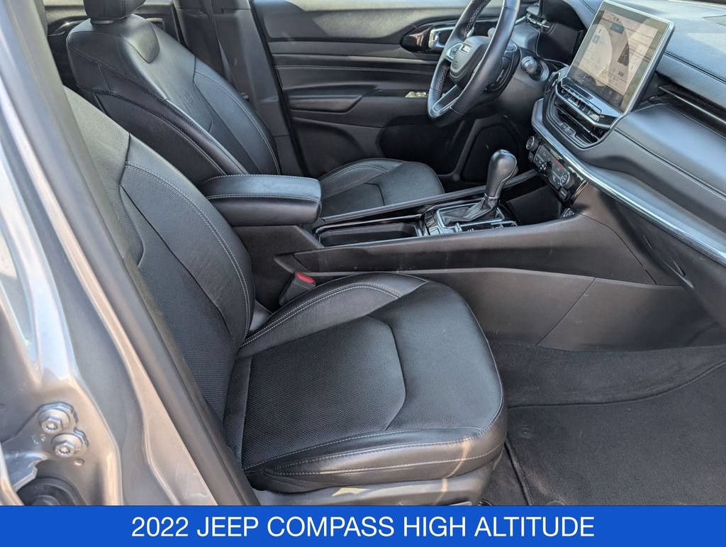 Used 2022 Jeep Compass High Altitude AWD/4WD image 32