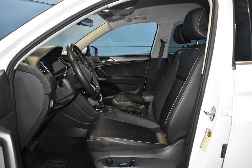 Used 2024 Volkswagen Tiguan SE image 7