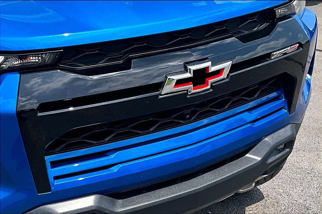 Used 2023 Chevrolet Colorado ZR2 w/ ZR2 Convenience Package III AWD/4WD image 35