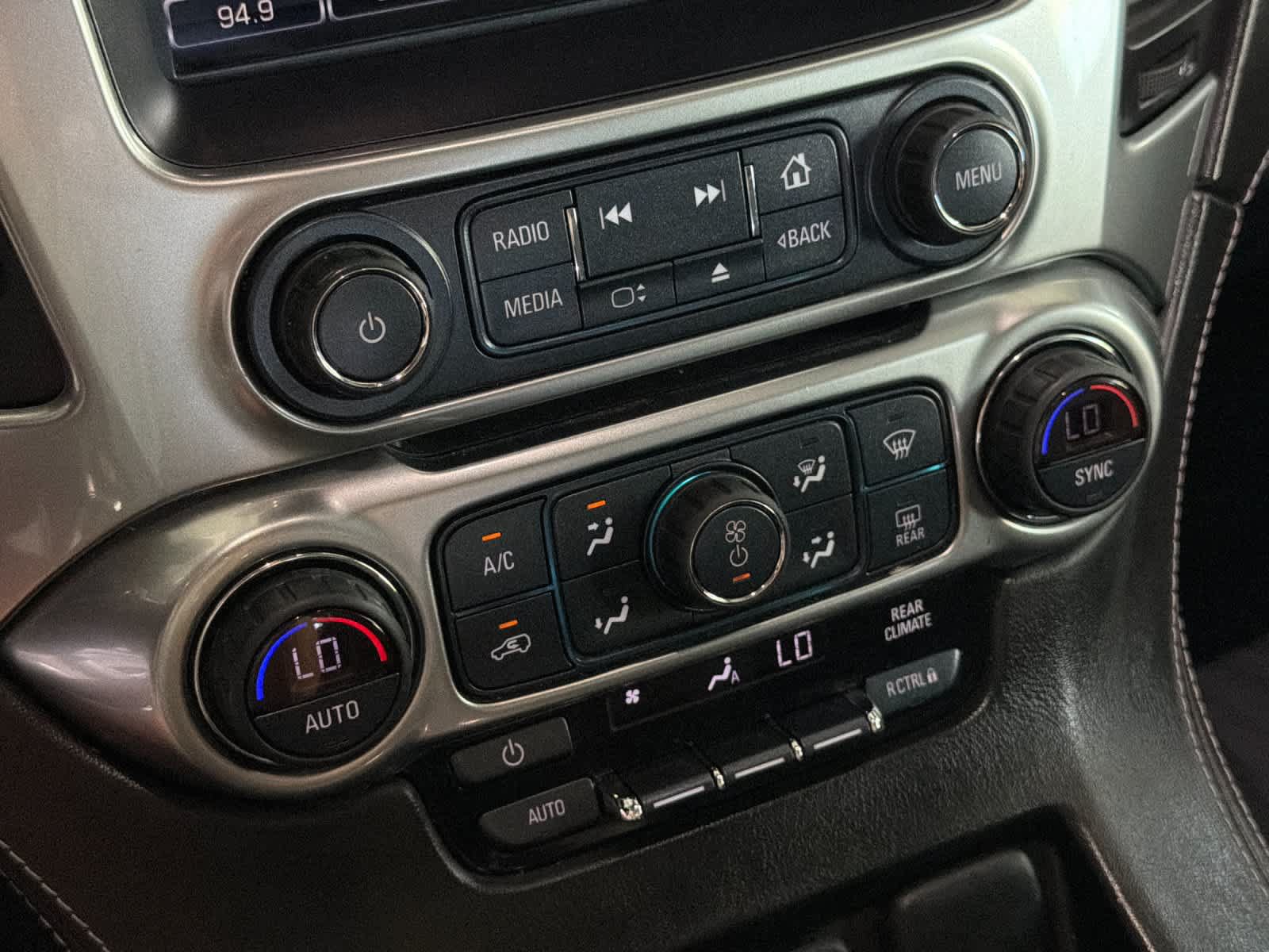Used 2018 Chevrolet Tahoe LS w/ All-Season Package RWD image 22