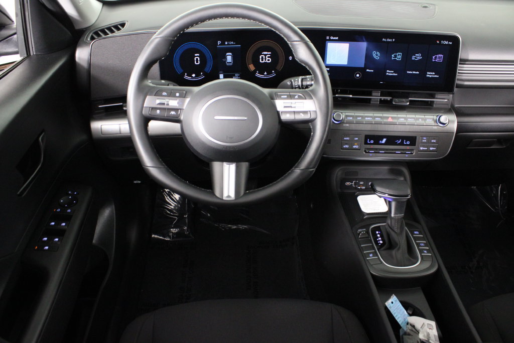 Certified 2027 Hyundai Kona SEL Sport FWD image 8