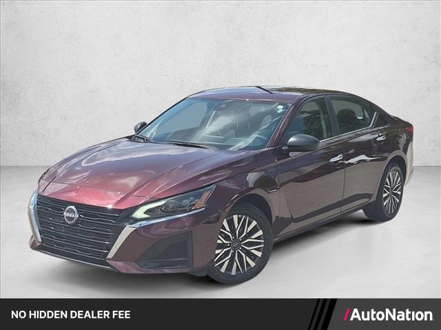 Used 2025 Nissan Altima 2.5 SV