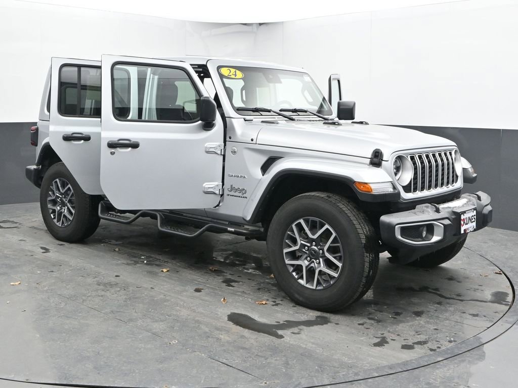 Used 2024 Jeep Wrangler Sahara image 45