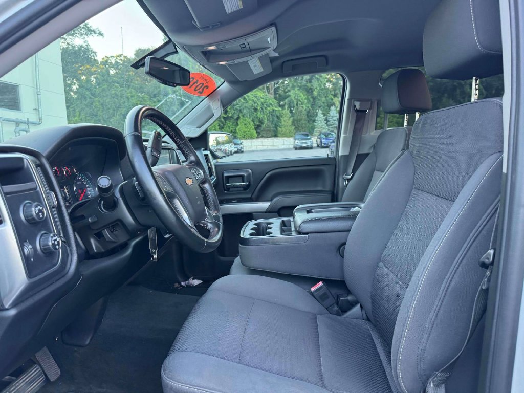 Used 2018 Chevrolet Silverado 1500 LT w/ All Star Edition AWD/4WD image 16