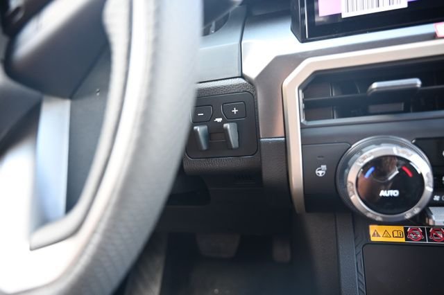 New 2026 Toyota Tacoma TRD Off-Road w/ TRD Off Road Premium Package AWD/4WD image 22