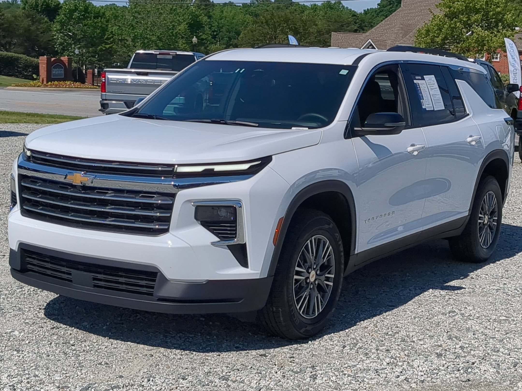 Used 2026 Chevrolet Traverse LT AWD/4WD image 5
