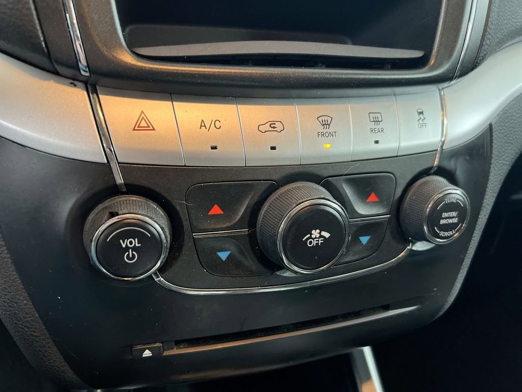 Used 2012 Dodge Journey SXT image 15