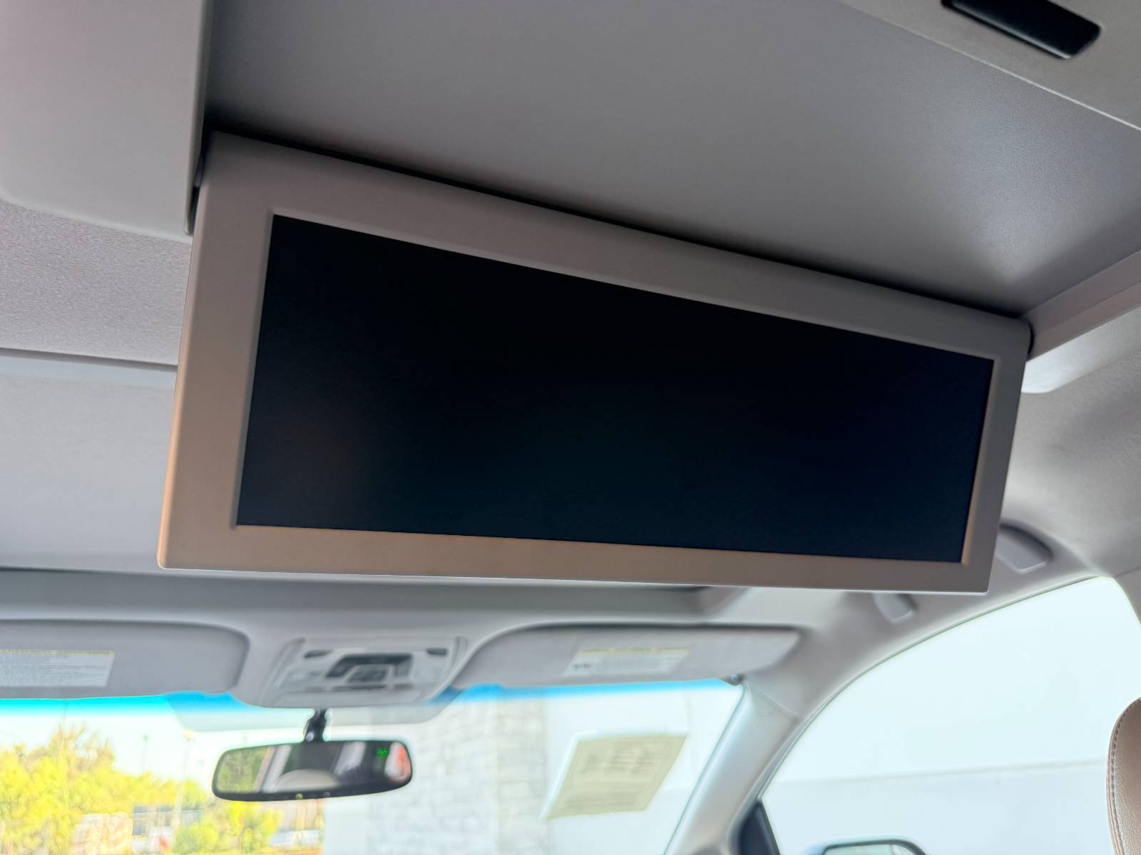 Used 2012 Toyota Sienna Limited w/ Premium Pkg FWD image 17