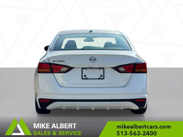 Used 2025 Nissan Altima 2.5 SV FWD image 5