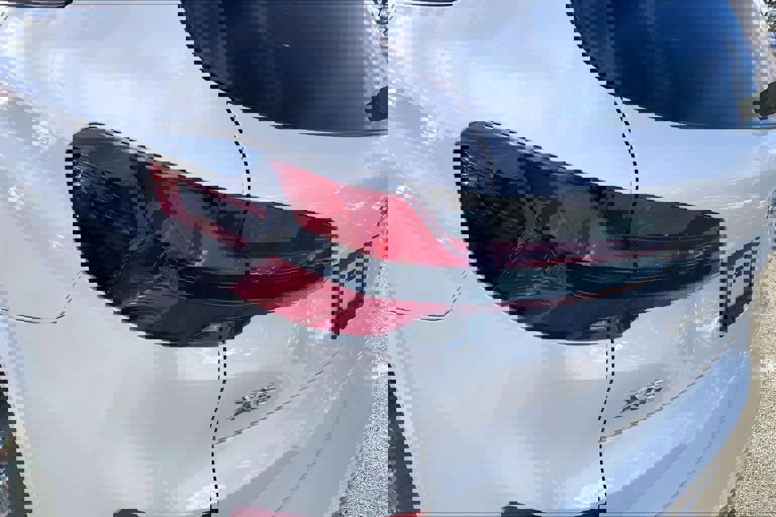 Certified 2024 BMW X5 xDrive50e w/ Executive Package image 27