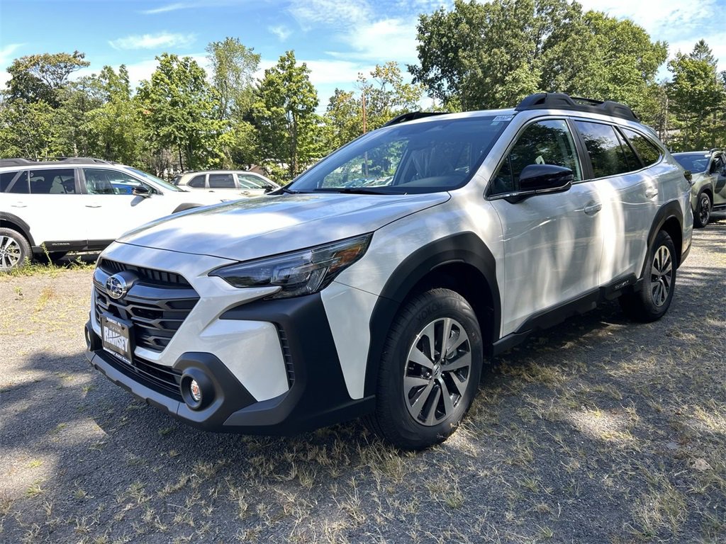 New 2025 Subaru Outback Premium image 4