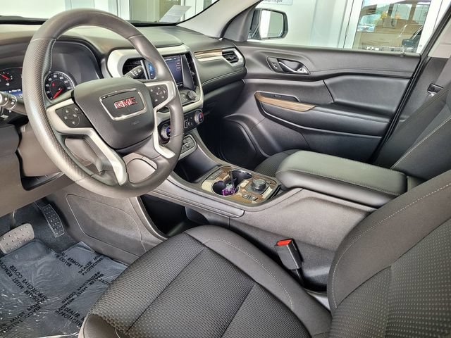Used 2023 GMC Acadia SLE w/ Driver Convenience Package AWD/4WD image 10