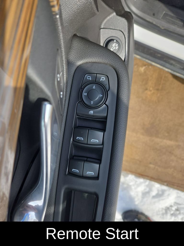 Used 2021 GMC Terrain SLE w/ Driver Convenience Package image 13