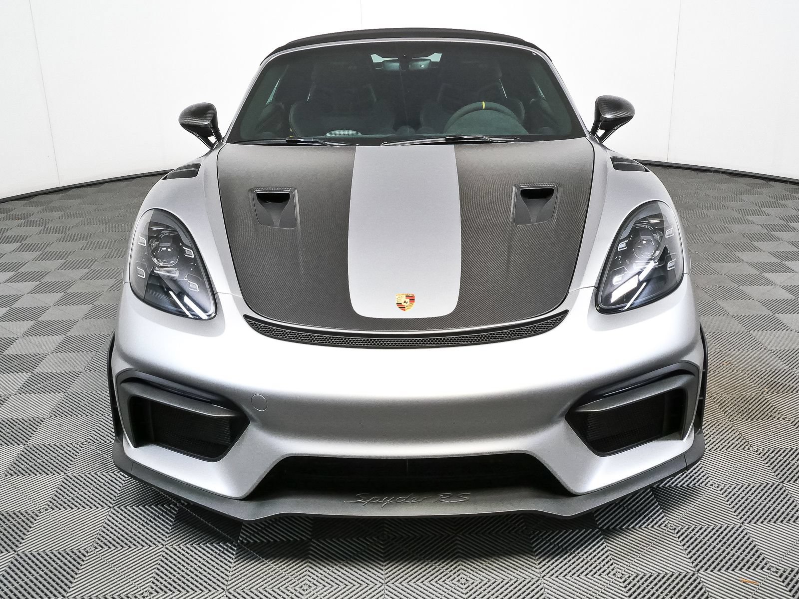 Certified 2025 Porsche 718 Boxster Spyder RS RWD image 29