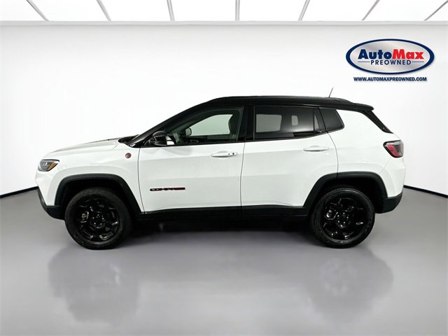 Used 2024 Jeep Compass Trailhawk image 8