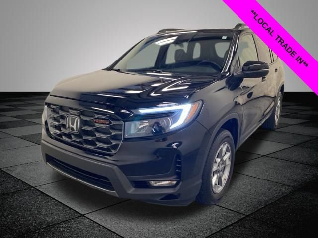 Used 2022 Honda Passport TrailSport image 3