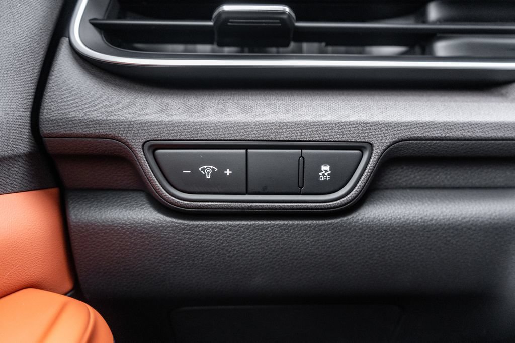 Used 2025 Kia Carnival EX FWD image 23
