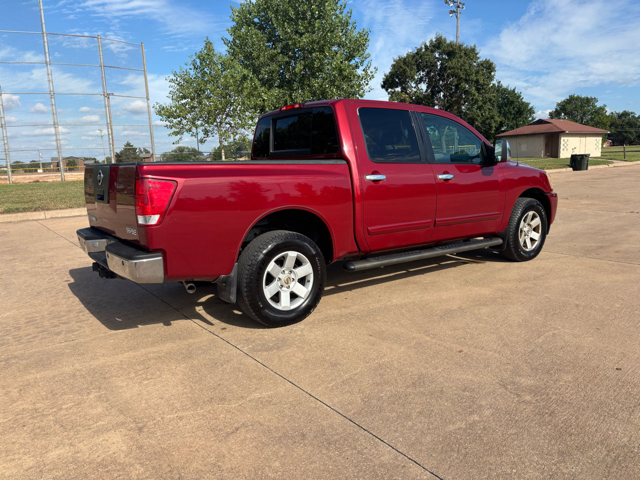 Used 2006 Nissan Titan LE w/ (T01) Tow Pkg image 23