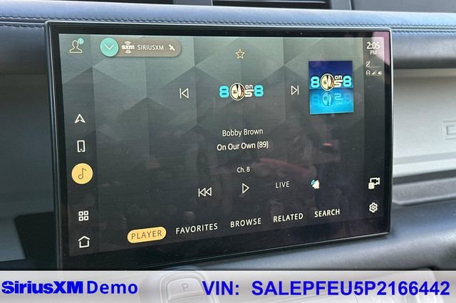 Used 2023 Land Rover Defender 130 SE image 27