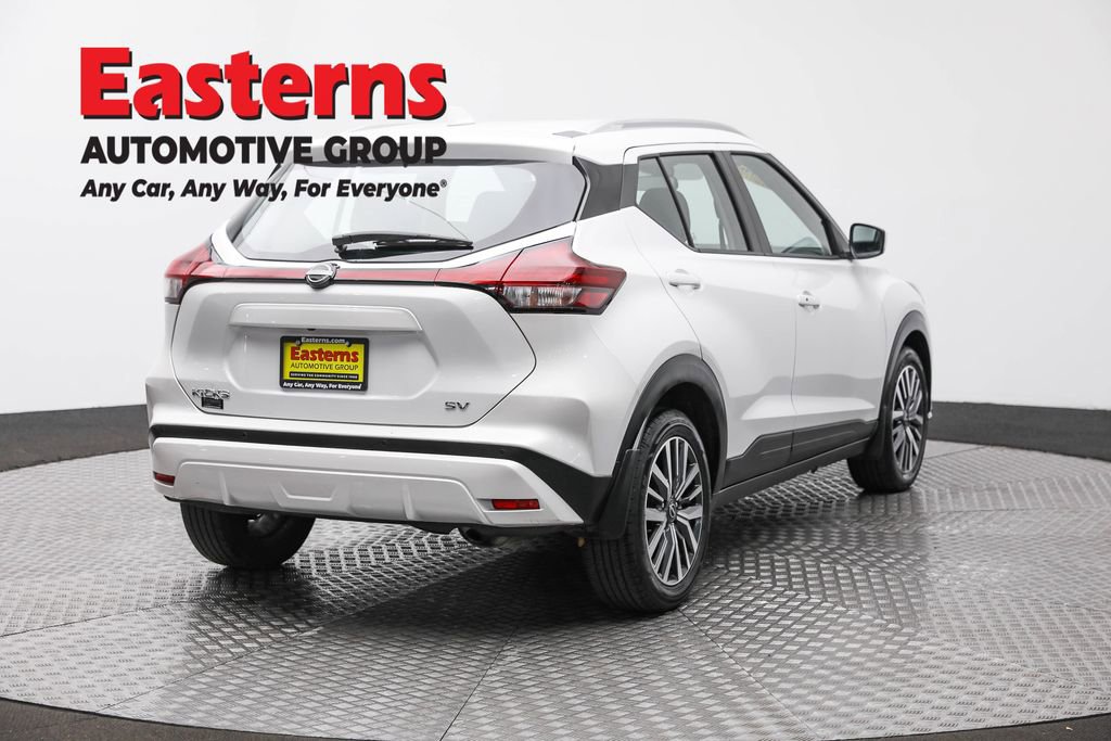 Used 2023 Nissan Kicks SV image 5