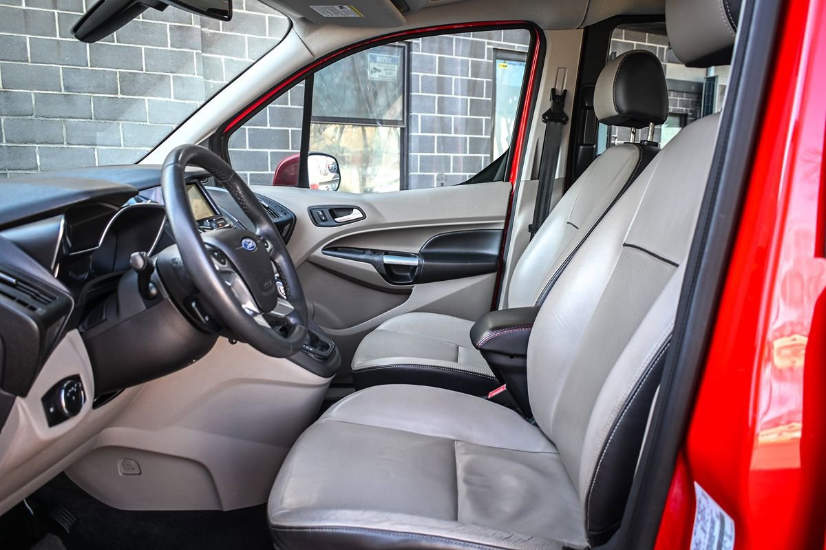 Used 2014 Ford Transit Connect Titanium image 8