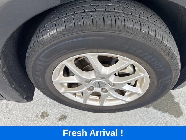Used 2023 Chrysler Voyager LX FWD image 19