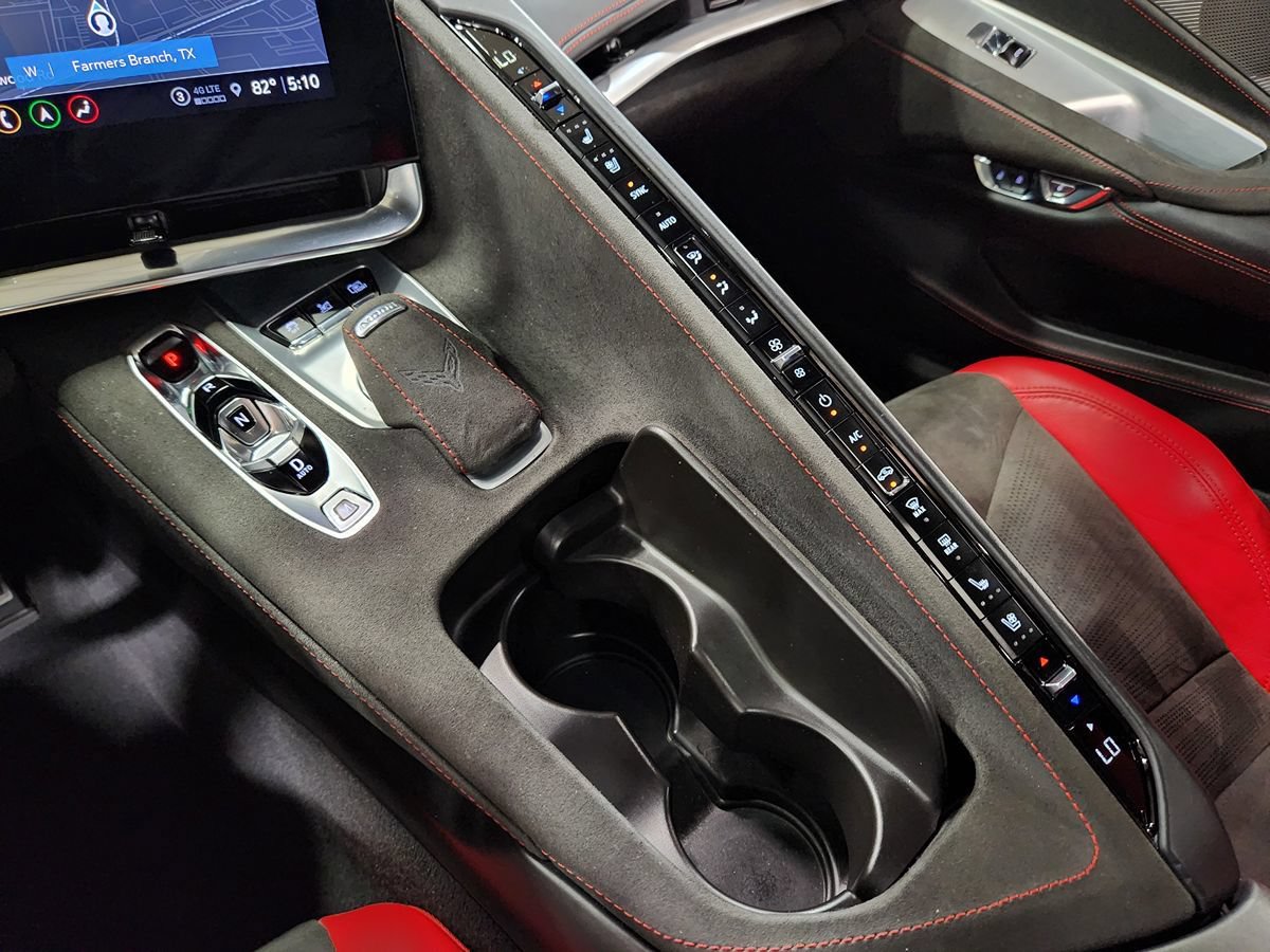 Used 2021 Chevrolet Corvette Stingray Premium Conv w/ Z51 Performance Package RWD image 39