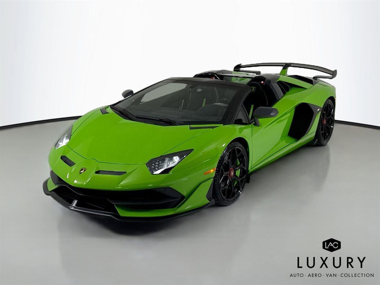 Used 2021 Lamborghini Aventador SVJ image 4