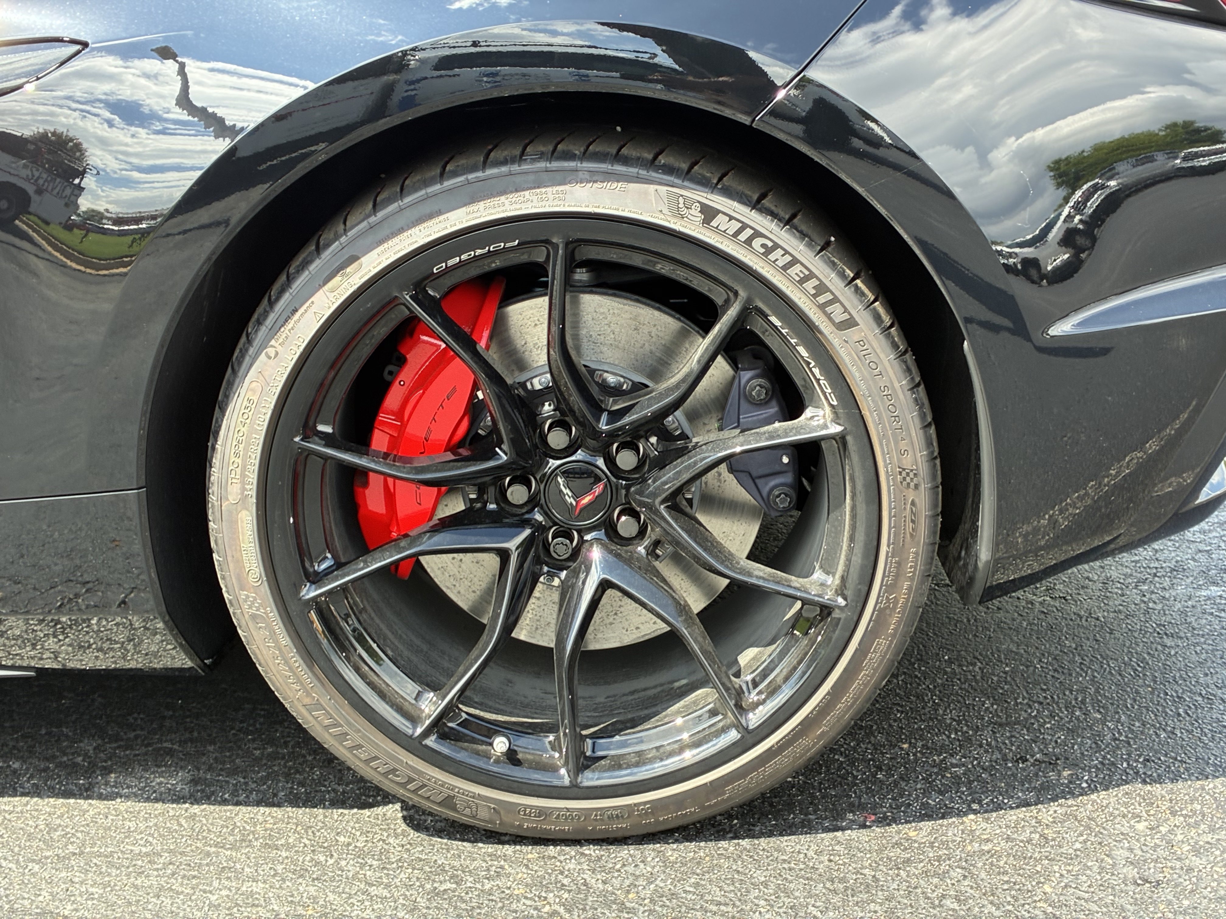 New 2027 Chevrolet Corvette Grand Sport RWD image 10