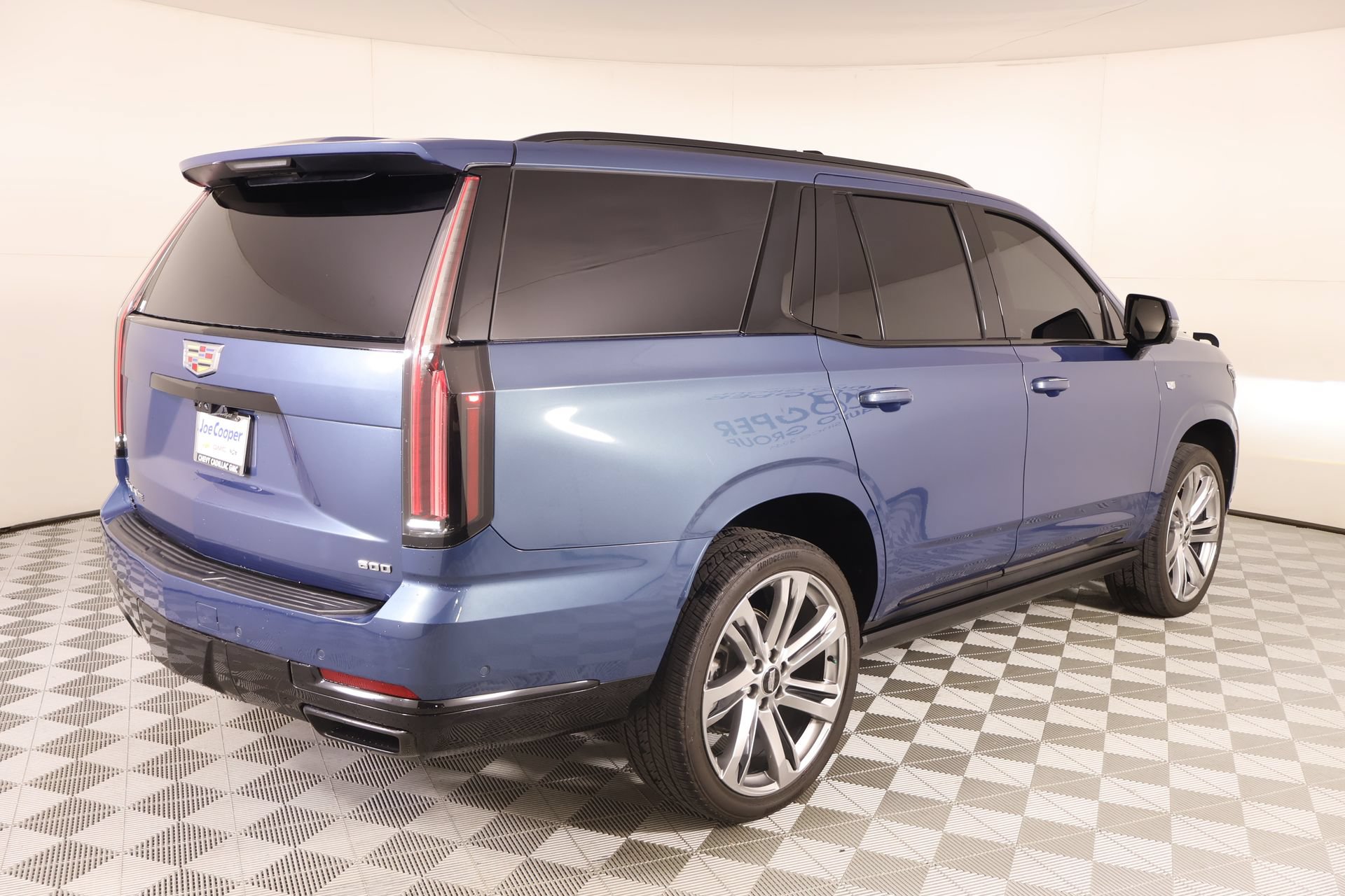 Used 2025 Cadillac Escalade Sport w/ Touring Package AWD/4WD image 21